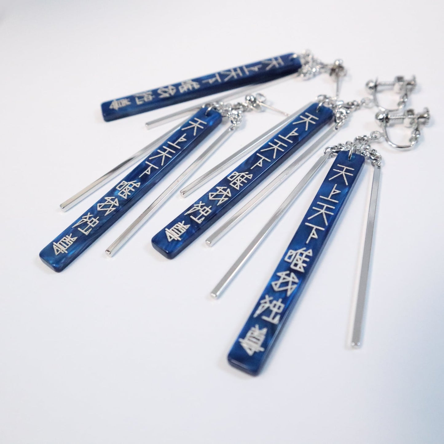 天上天下唯我独尊(青×銀)ピアス/イヤリングセット