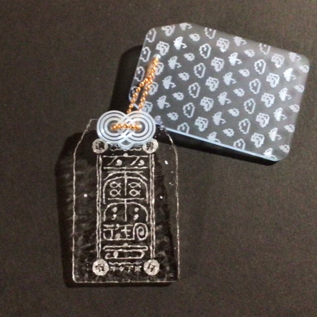 卒爾雨御守 水面×マットブルードット