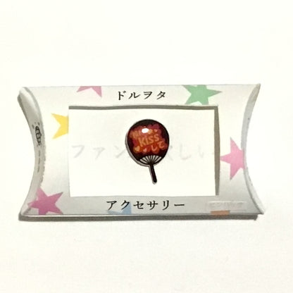 ピンバッジ　謎需要アクセサリー