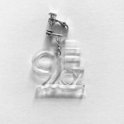 見え透いた嘘  ピアス、イヤリング　（片耳用）