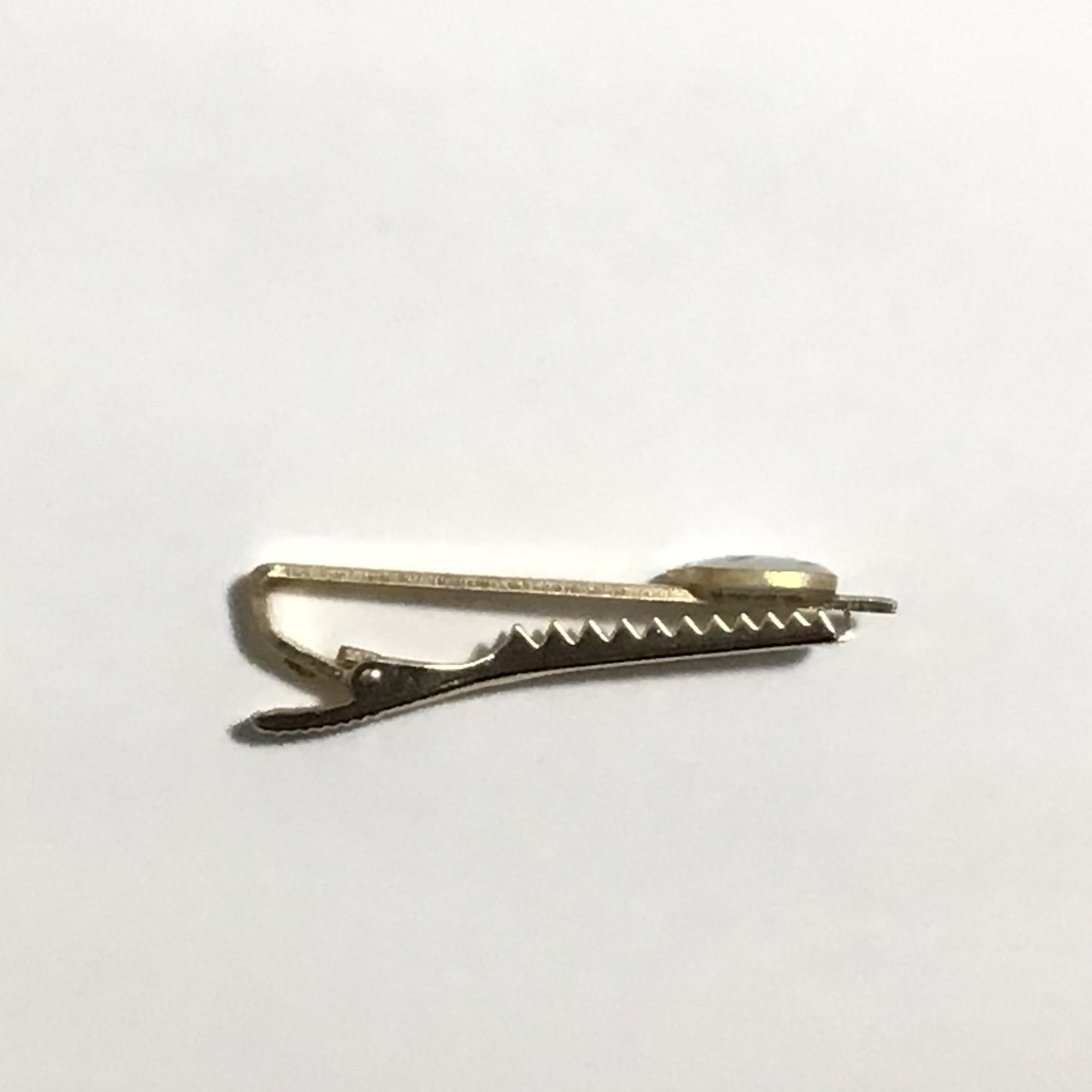 定礎　ネクタイピン　謎需要アクセサリー