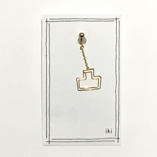 「凸」　ピアス、イヤリング（片耳用）