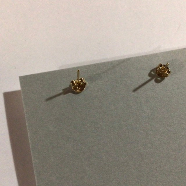 天上天下唯我独尊　ピアス、イヤリング（黒×金）